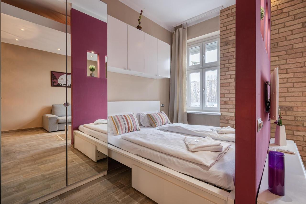 Pink Secrets Apartment Budapest Bagian luar foto